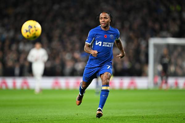 Cầu thủ Raheem Sterling Cầu thủ Raheem Sterling