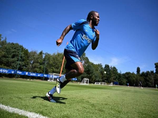 Chuyển nhượng CLB Chelsea: Lý do Sterling chưa rời đi