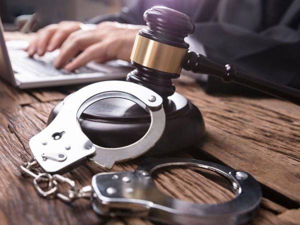 Nằm mơ thấy bị công an bắt là điềm gì? May hay rủi? Nằm mơ thấy bị công an bắt là điềm gì? May hay rủi?