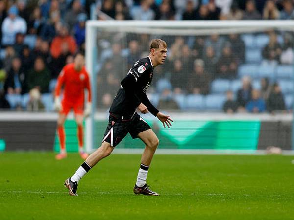 Toby Collyer – mắt xích mở nút thắt