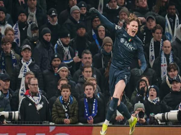 Tin Napoli: Tuột chiến thắng trước Copenhagen